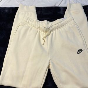 Nike joggers